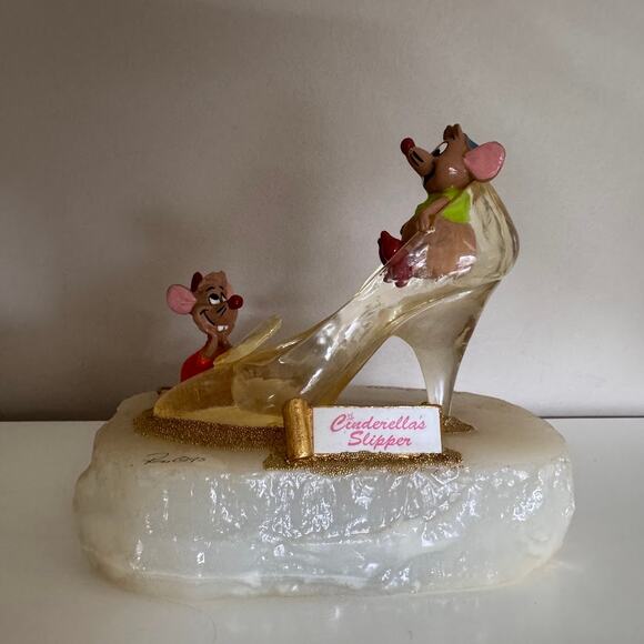 ❌SOLD❌Disney Ron Lee Sculpture “Cinderella Slipper” Limited Edition 150/1750 93 - Picture 3 of 11